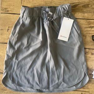 Lululemon on the fly woven skirt